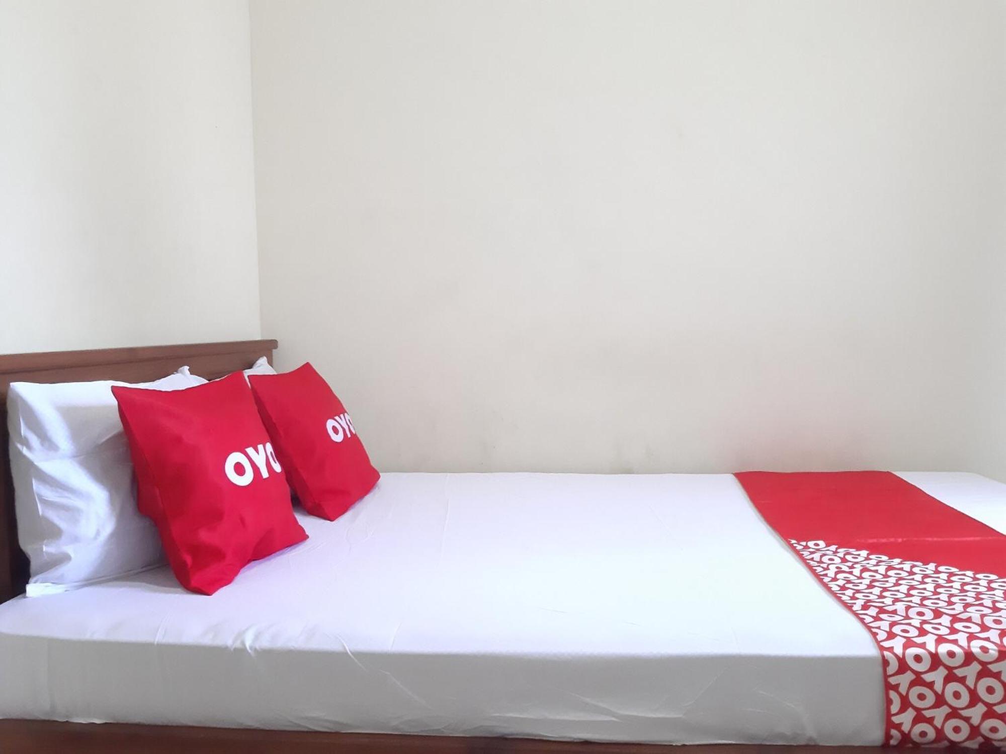 Blitar Oyo 2826 Panderman Residence מראה חיצוני תמונה
